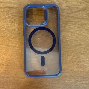 iPhone 14 Pro Sleek Purple Magnetic Transparent Phone Case